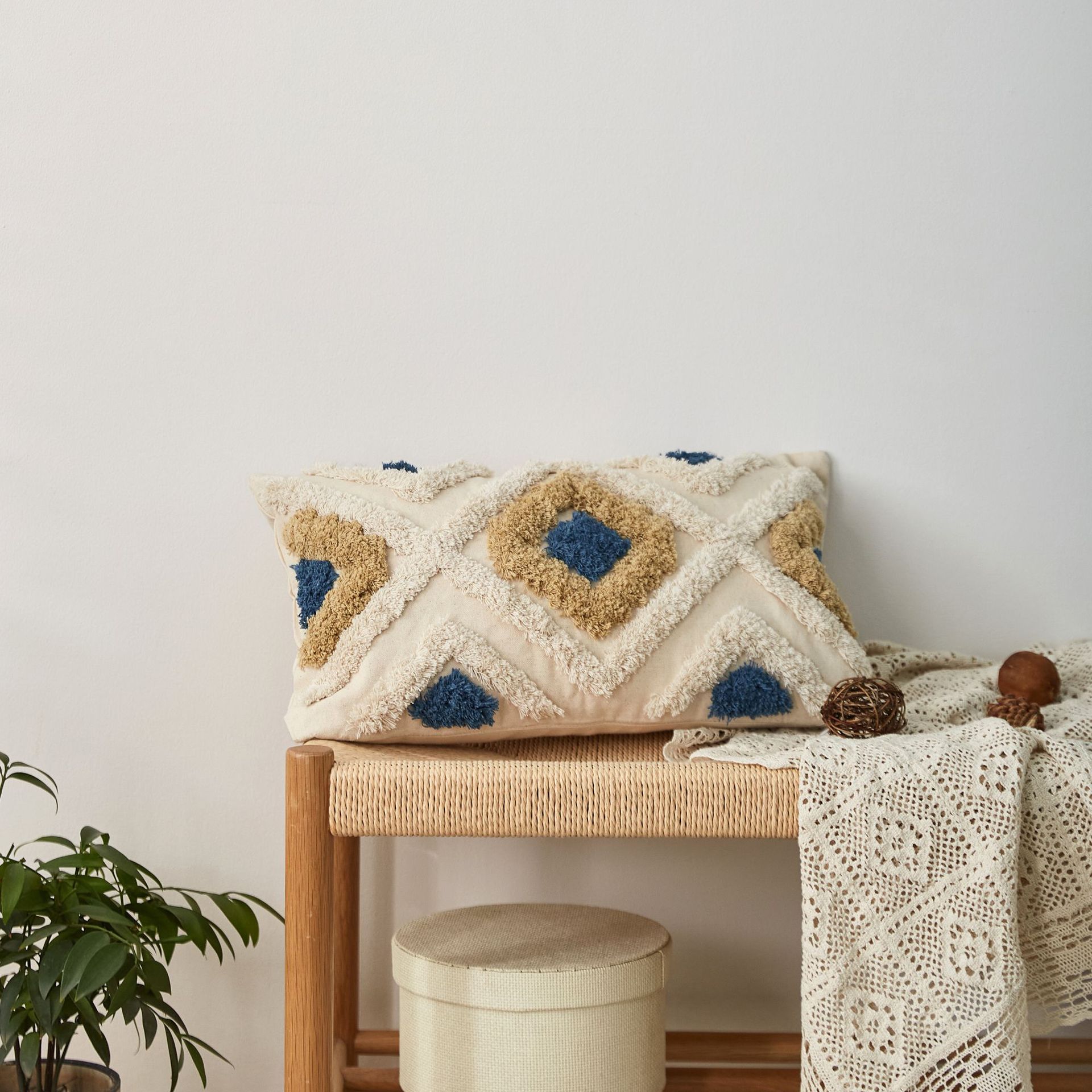 Retro Tufted Pillow with Tassels for Sofa or Bed