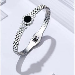 Gold Disc Love Letter Bracelet for Women - Simple & Versatile