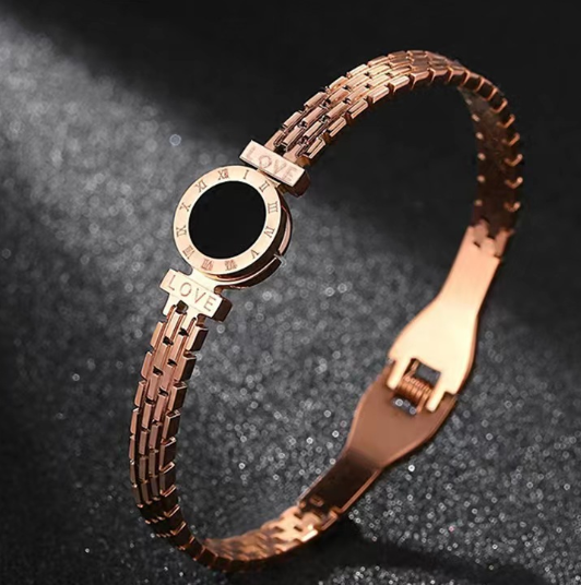 Gold Disc Love Letter Bracelet for Women - Simple & Versatile