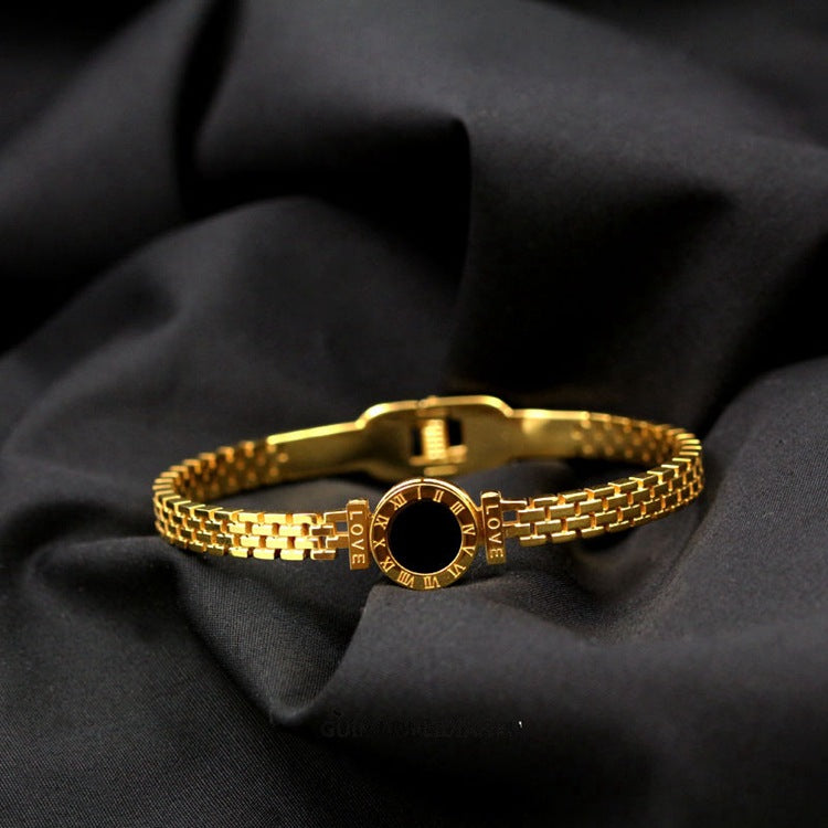 Gold Disc Love Letter Bracelet for Women - Simple & Versatile