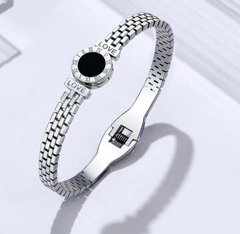 Gold Disc Love Letter Bracelet for Women - Simple & Versatile
