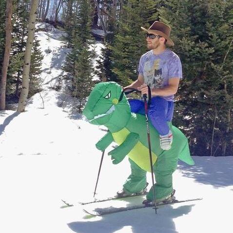 Inflatable Cartoon Doll Prop-Riding T-rex inflatable